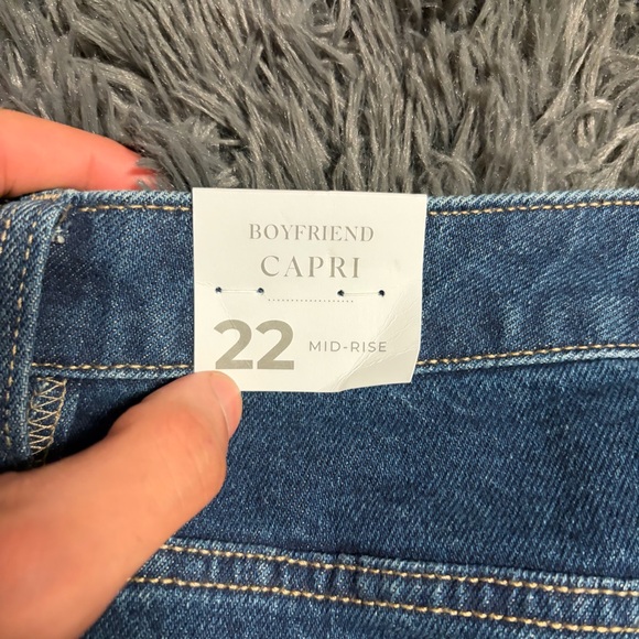 Lane Bryant Classic denim Blue boyfriend capri cropped Jeans shorts size 22 NWT - Picture 10 of 14